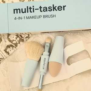 Alleyoop Multi-Tasker 4-in-1 Makeup Brush
